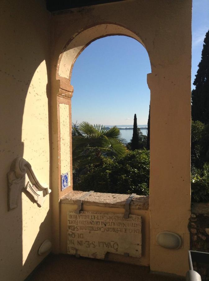 Villa Glicine Gardone Riviera Exterior photo